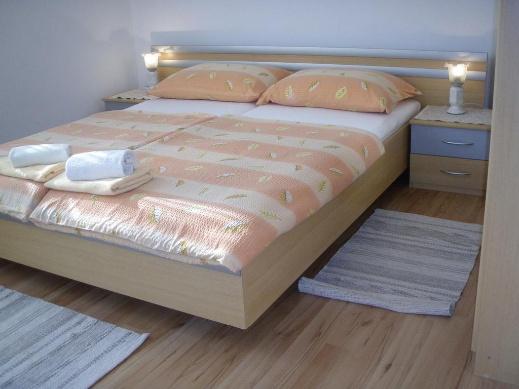 Apartments Barbara Пореч Экстерьер фото