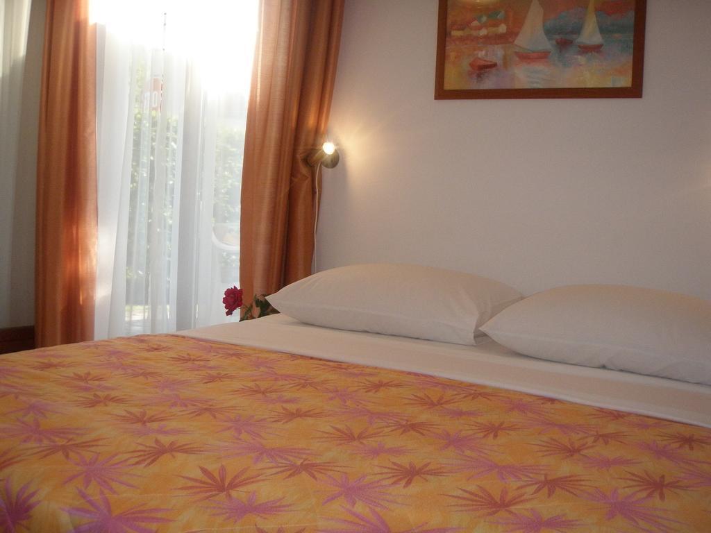 Apartments Barbara Пореч Экстерьер фото